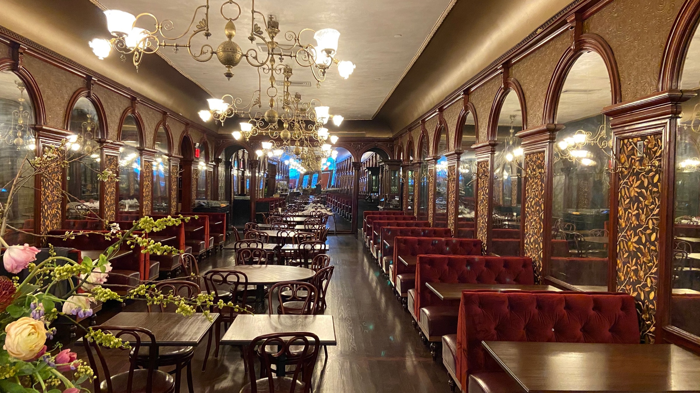 Gage & Tollner Restaurant
